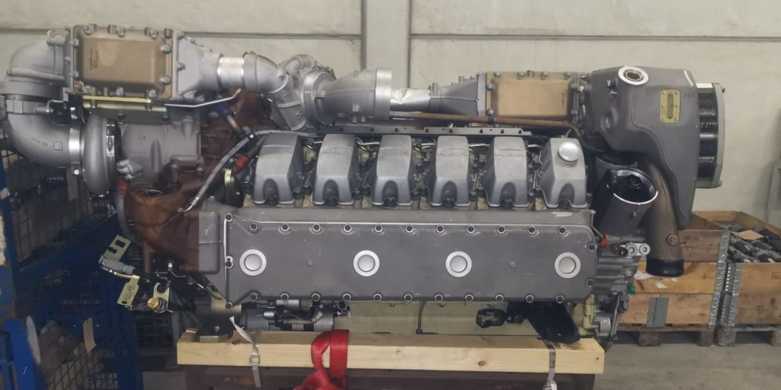 MAN V12 marine engine, 12 cylinders, diesel marine engine, boat engine ...